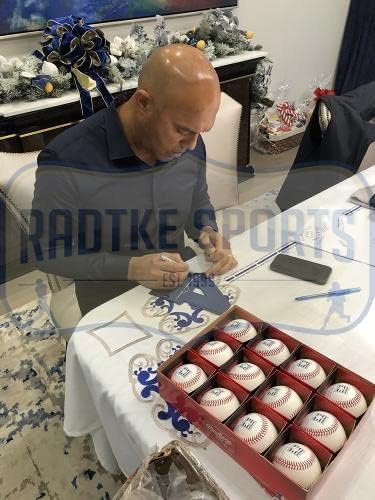 Маријано Ривера потпиша Newујорк Јанкис Раулис сала на славните МЛБ Бејзбол со натпис „1 -ви едногласен“ - автограмирани бејзбол