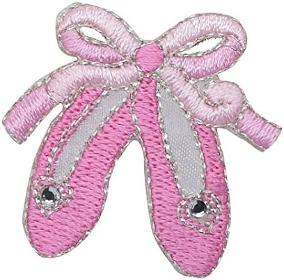 Розови балетски чевли - влечки со ригистони - везено железо на лепенка